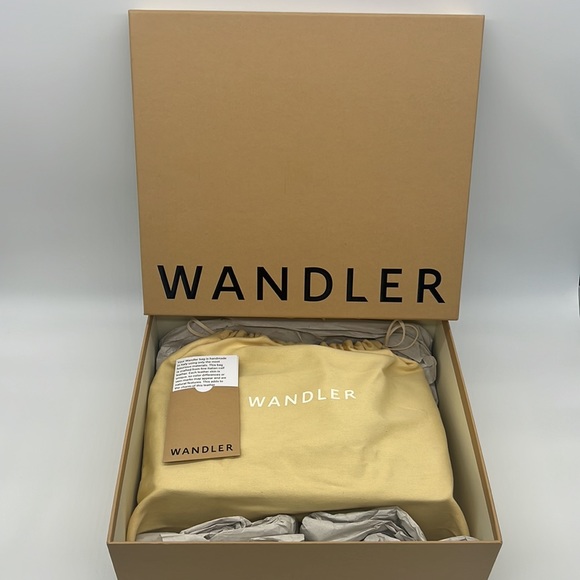 Wandler Penelope Leather Shoulder Bag Deep Olive - Picture 15 of 16